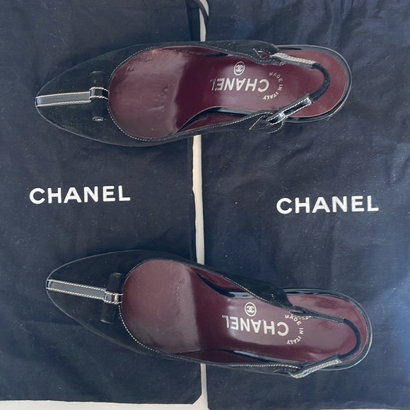 VINTAGE Chanel Suede & Patent Leather Slingback Heels - Picture 9 of 10